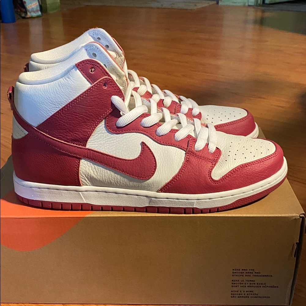 Nike Dunks